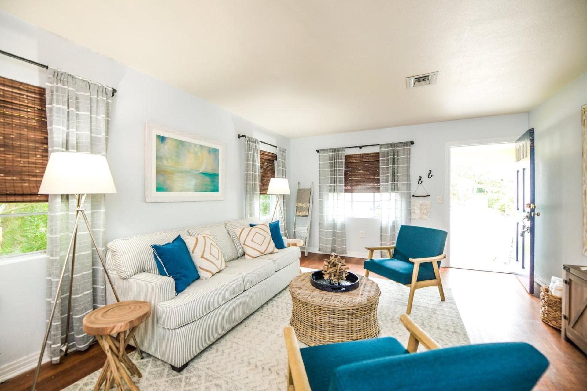 Casa Posada - So Close You Can Hear The Waves Historic Beach Cottage W Beach Gear Anna Maria Ngoại thất bức ảnh